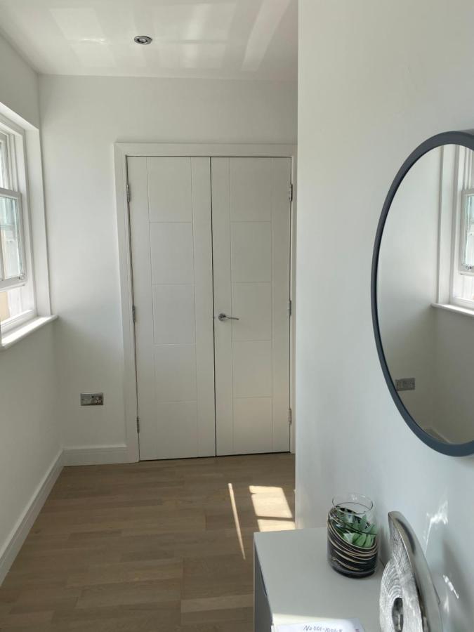 Apartment No 8 - Stay In Style In The Heart Of The Cathedral City. Truro Zewnętrze zdjęcie