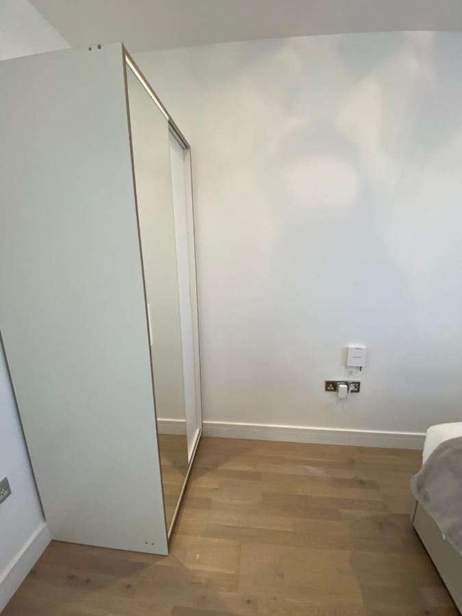 Apartment No 8 - Stay In Style In The Heart Of The Cathedral City. Truro Zewnętrze zdjęcie